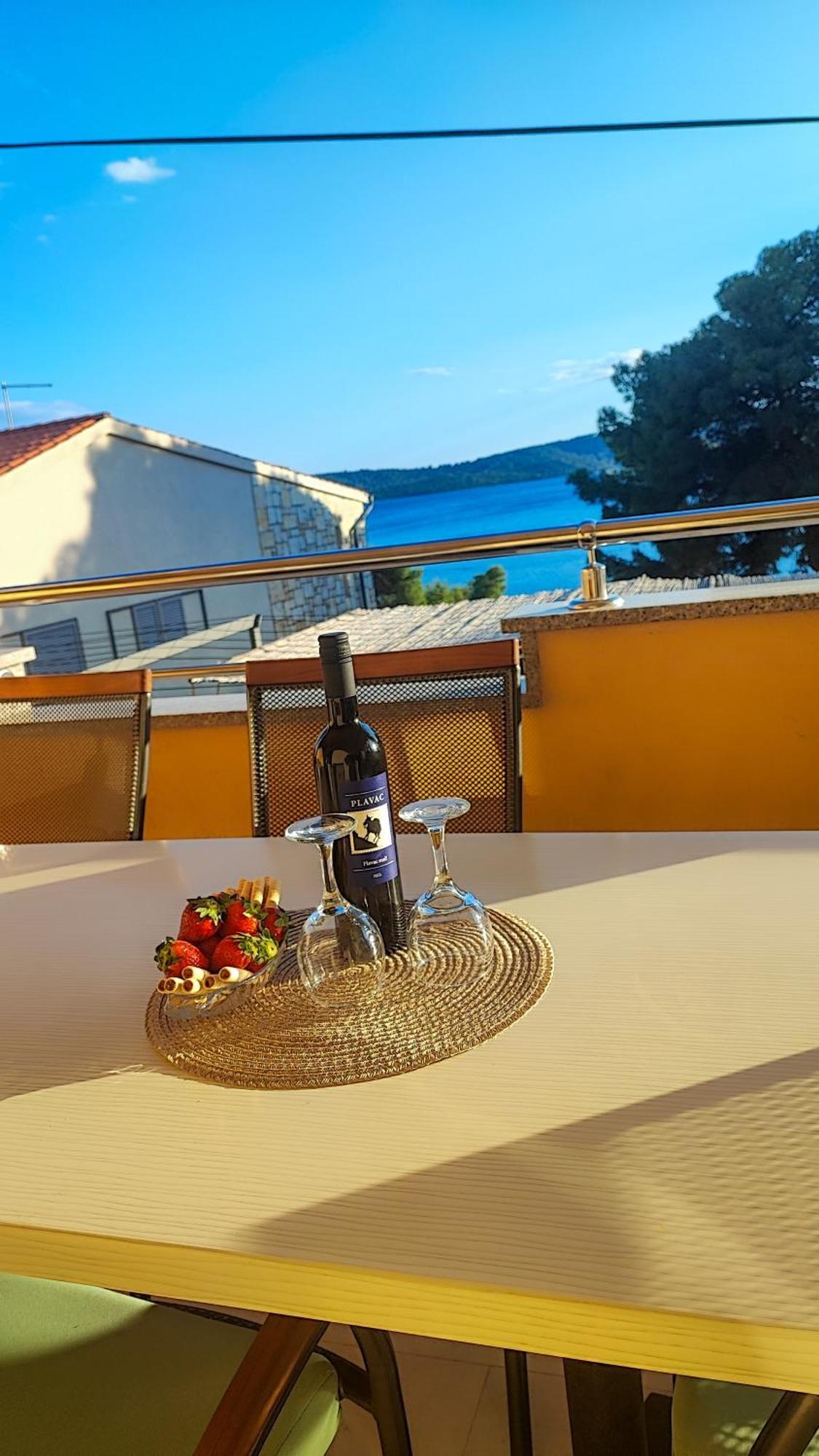 Villa Penava, Private Beach, Pool And 7Min To Trogir Quarto foto