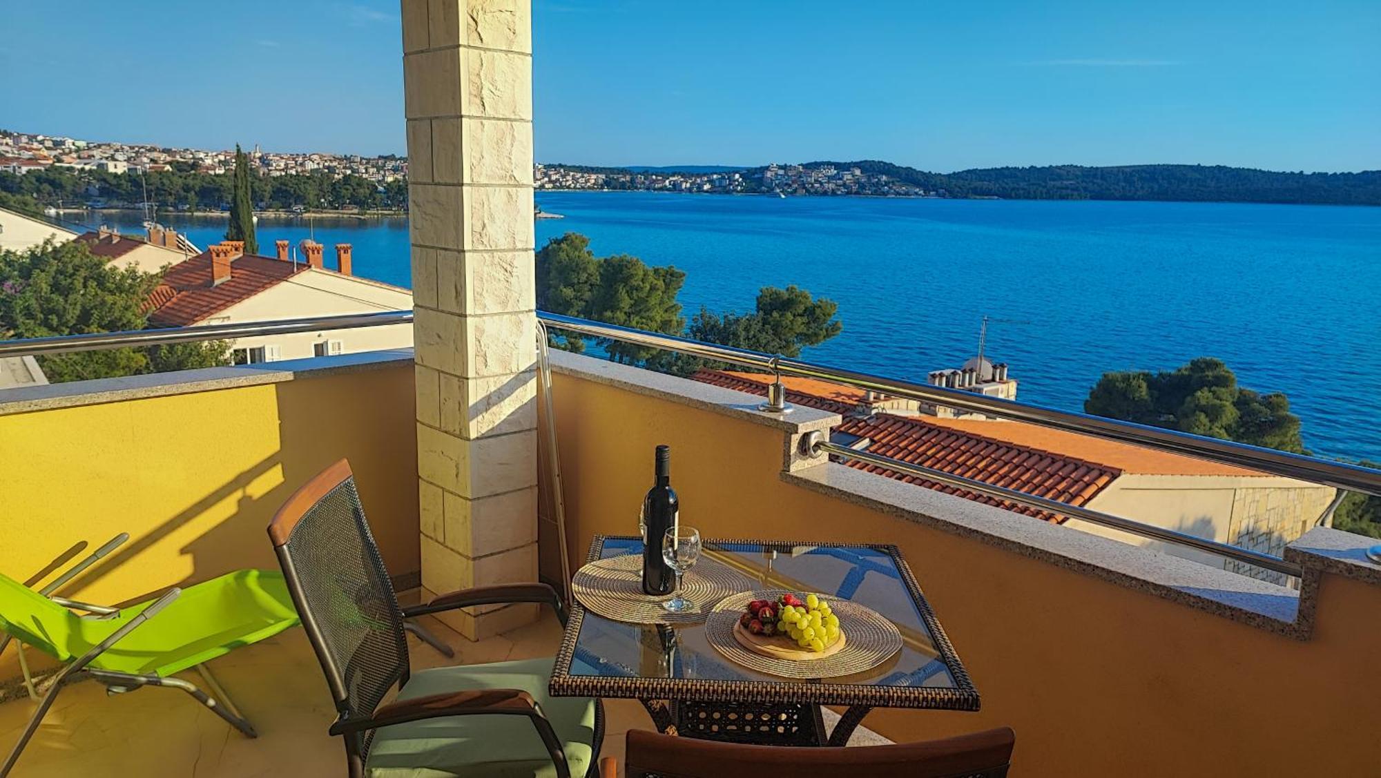 Villa Penava, Private Beach, Pool And 7Min To Trogir Quarto foto