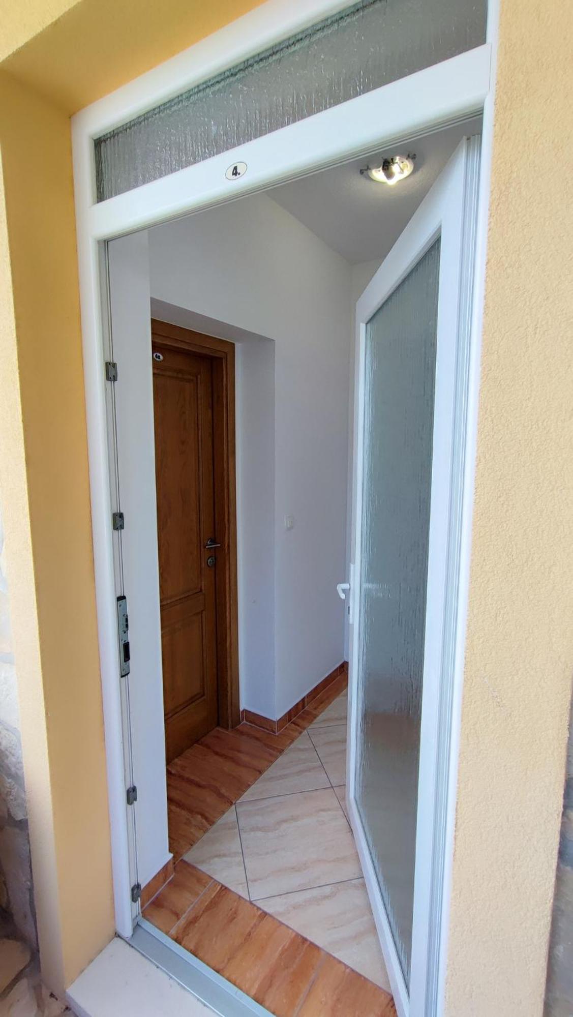 Villa Penava, Private Beach, Pool And 7Min To Trogir Quarto foto