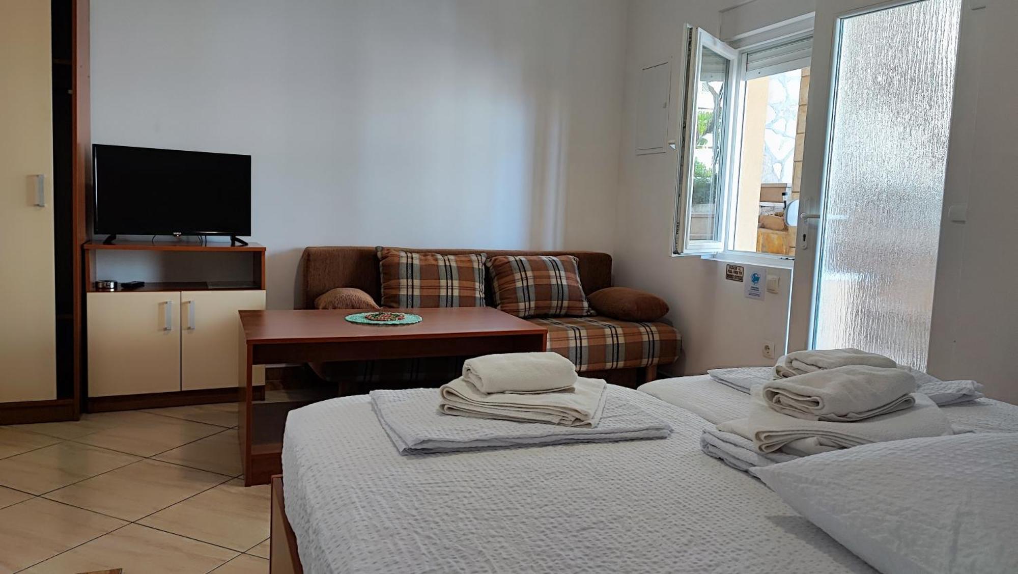 Villa Penava, Private Beach, Pool And 7Min To Trogir Quarto foto